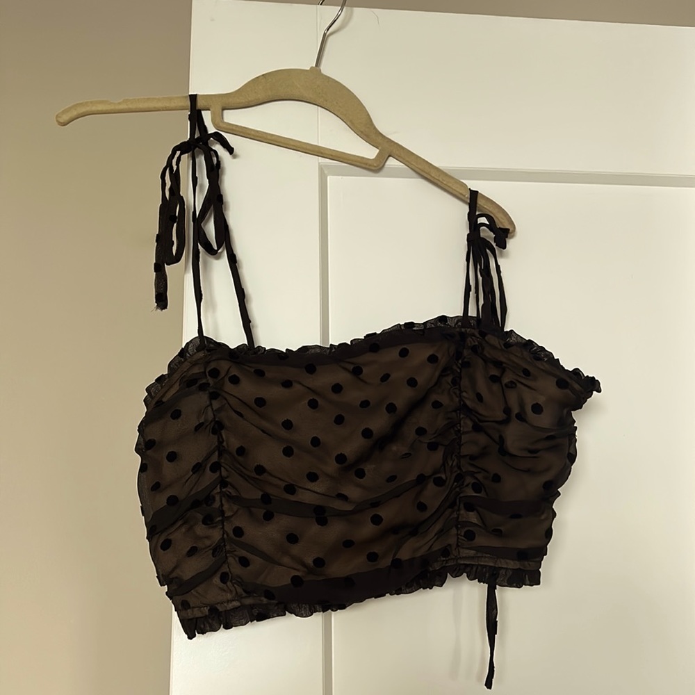 Storia black and nude going out top